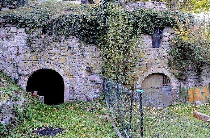 01 - L'entr&eacute;e de la cave de l'ancienne brasserie